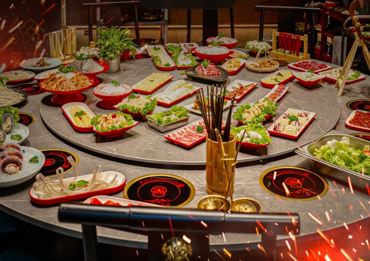 Restaurace IN TOWN a autentický sečuánský hotpot v centru Prahy